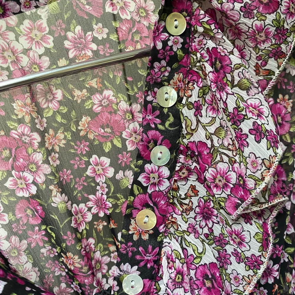 Floral Rinascimento Dress - Picture 12 of 14